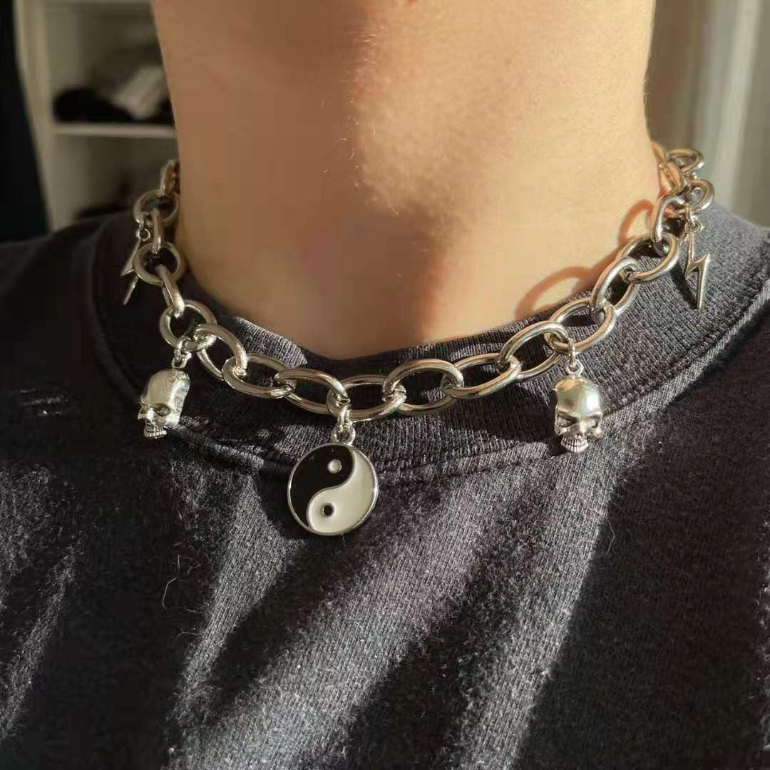 Hip-hop Punk Skull Tai Chi Pendant Necklace Harajuku Vintage Skull Clavicle Chain Choker For Women Men Jewelry
