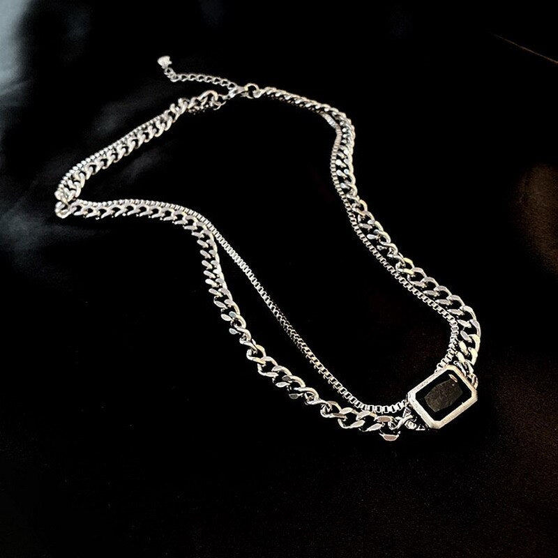 Korean Metal Geometry Square Black Epoxy Choker Pendant Necklace for Women Joker Clavicle Short Necklaces Jewelry