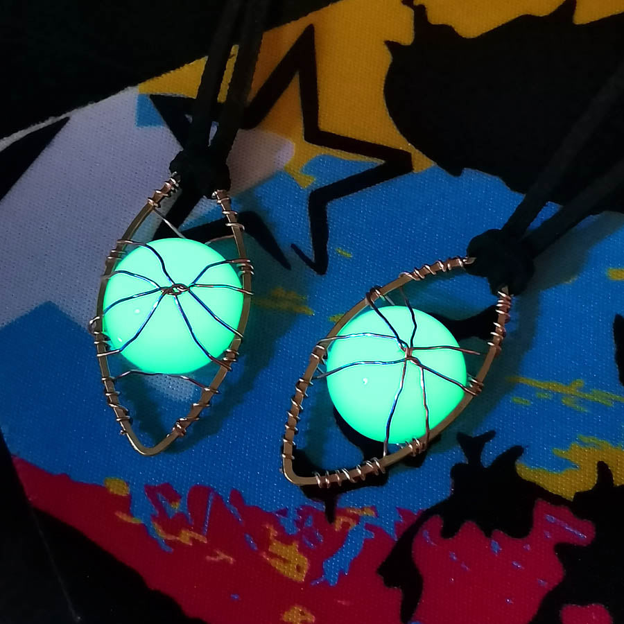 Luminous stone eye Pendant Necklace copper wire Horse eye Glow In The Dark Charming Necklace Handmade
