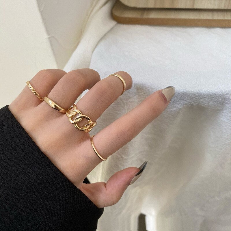 Punk Cool Hip Pop Rings Multi-layer Adjustable Chain Four Open Finger Rings Alloy Women Rotate Rings for Women Party Gift