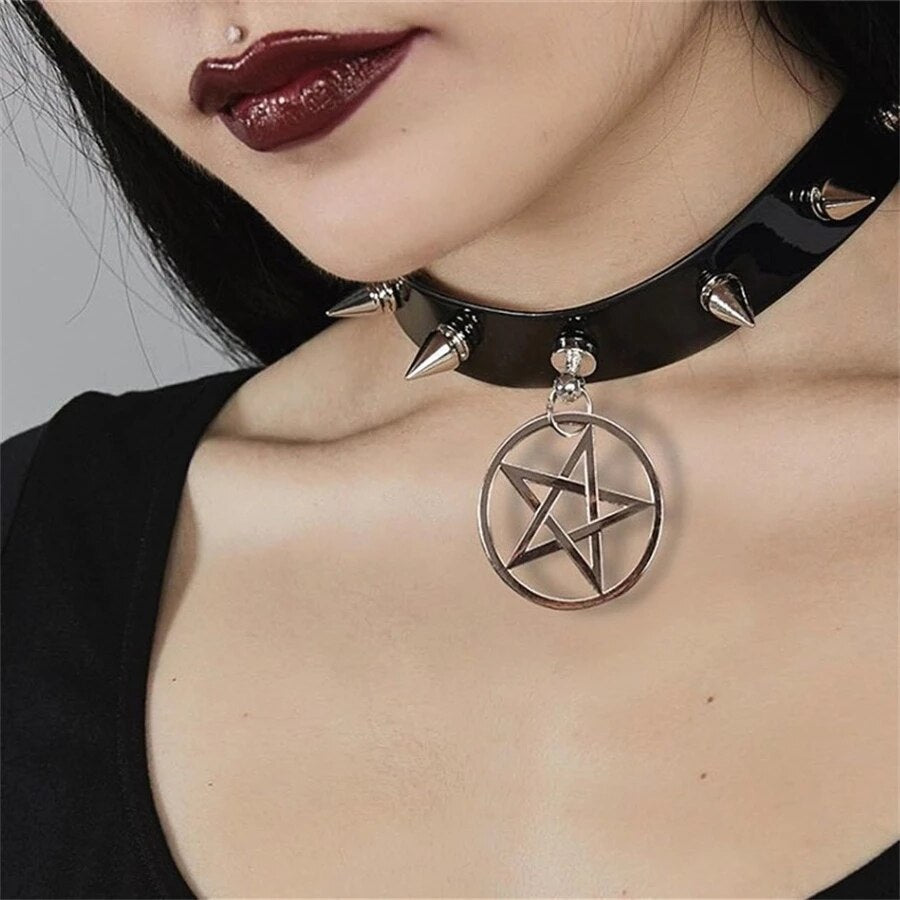 Punk PU Leather Key Heart Shaped Round Rivet Collar Inlaid Necklace Gothic Rock Unisex Body Necklace Birthday Party Gift