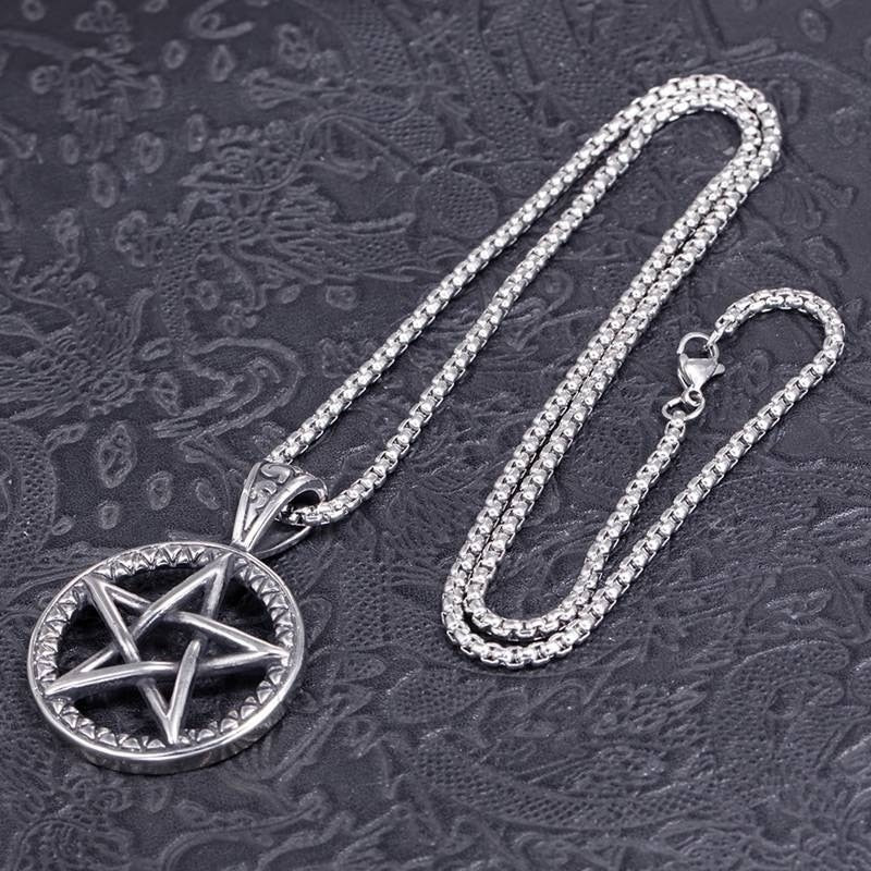 Retro Round Five-Pointed Star Pendant Necklace Men's Necklace Vintage Metal Sliding Round Pendant Accessory Party Jewelry
