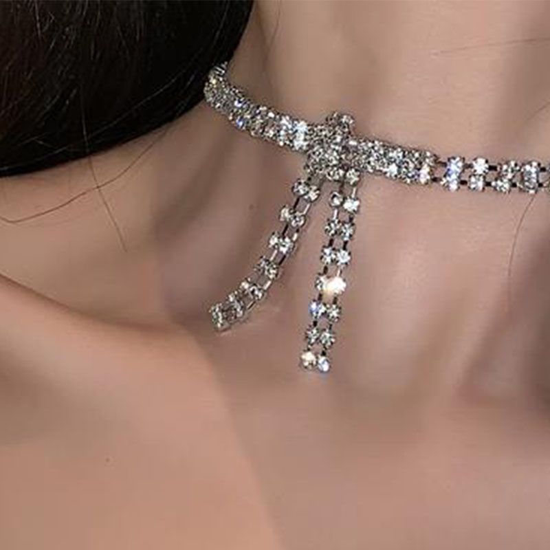 Shiny Rhinestone Bowknot Circle Chain women's Sexy Necklace Necklace Statement Necklace Accessory Choker