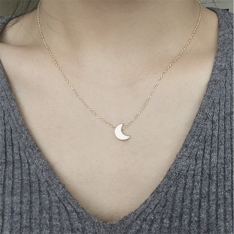 New Simple Cute Gold/Silver Plated Moon Necklace Pendant Chain Sweet Women Party Wedding Jewelry Accessories