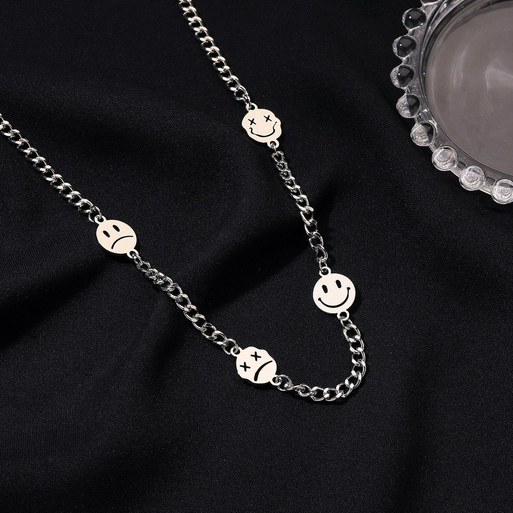 Simple Necklaces Smiley Women Necklace Ladies Pendant Girls Jewelry Silver Color Hip Hop Stainless Collare Party Jewelry