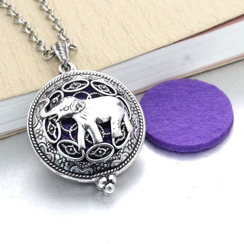 Style Retro Elephant Pattern Pendant Necklace Round Metal Pendant Openable Perfume Smell Necklace Pendant Retro Jewelry
