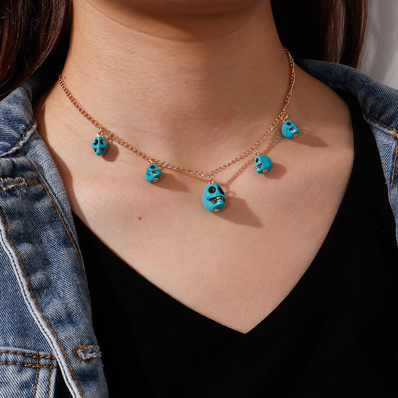 Green Stone Hollow Heart Skull Pendant Charms Statement Gold Necklace for Women Party Clavicle Necklace Jewelry