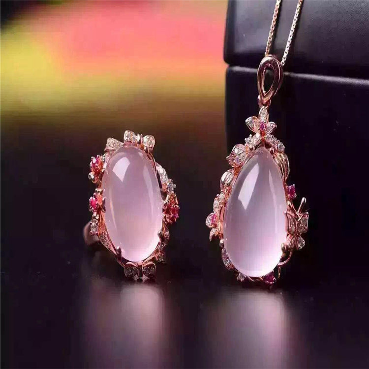 New exclusive peach blossom two piece set of 925 sterling silver inlaid natural powder crystal ring pendant set