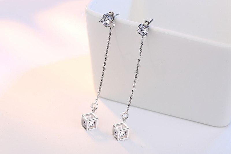 Wholesale Jewelry Fashion star for Woman Gift Magic cube Love Window Pearl 925 Sterling Silver Tassel Stud Earrings YS253