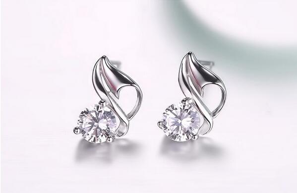 Wholesale Jewelry Sweet Fashion Woman Bride Girl Wedding Gift Conch AAA Zircon 925 Sterling Silver Stud Earrings YS353