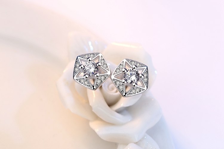 Wholesale Retro Fashion Wild Woman Girl Wedding White Purple Pentagram AAA Zircon 925 Sterling Silver Stud Earrings YS430