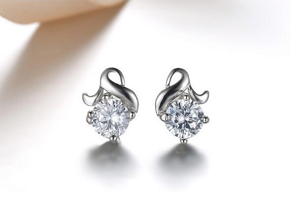 Wholesale Romantic Fashion Woman Wedding Gift White Purple Love Flower Zircon 925 Sterling Silver Stud Earrings YS354