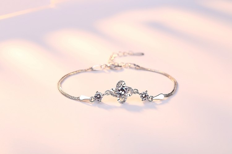 Wholesale Sweet Fashion Woman Girl Wedding Gift Plum Blossom White Purple Zircon 925 Sterling Silver Bracelet Bangle SZ85