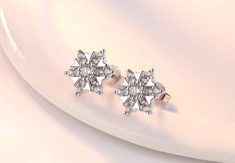 Wholesale Sweet Fashion Woman Girl Wedding Gift White Pink Fine Snowflake Zircon 925 Sterling Silver Stud Earrings YS361