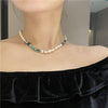 Origin Summer Simple Asymmetry Green Stone Beaded Chokers Necklace for Women Imitation Pearl Metal Round Bead Necklace Jewelry