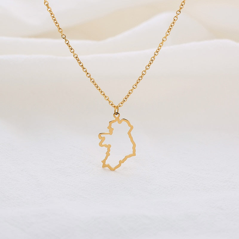 Outline Republic of Ireland Country Map Necklace Continent Dublin Pendant Necklaces for Motherland Hometown Female Ladies Party
