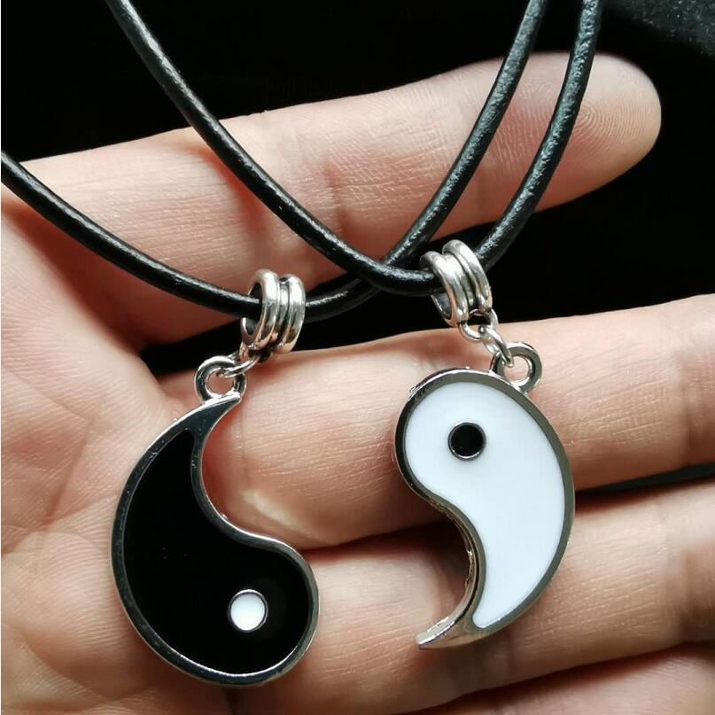Paired Pendants Necklace For Couples BFF Tai Chi Yin Yang  Leather Chain White Black Friendship Couples Necklaces Jewelry
