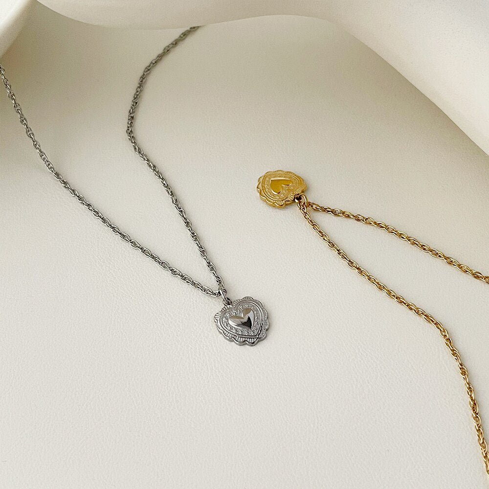 Peri'sbox Vintage Romantic Textured Heart Pendant Necklaces Dainty Waterproof Stainless Steel Choker Bijoux Party Gifts