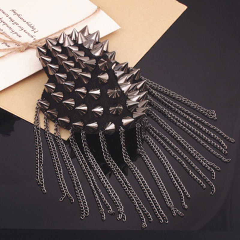 Personality Retro Studded Brooch Epaulet Punk Point Tapered Rivet Tassel Epaulettes Shoulder Bag Jacket Decor