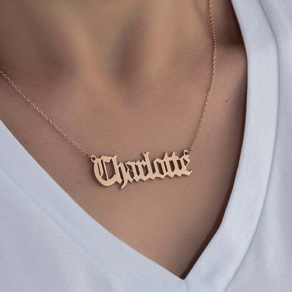 Personalized Old English Font Name Necklace Women Men Gothic Collar Mujer Customized Nameplate Gold Color Necklaces Pendents BFF