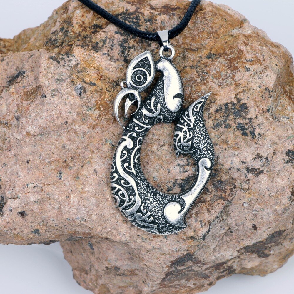 Pikorua Necklace Pendant Maori Twist Mask Manaia Koru Zealand Australia Aboriginal Gift for Men Women Travel Souvenir