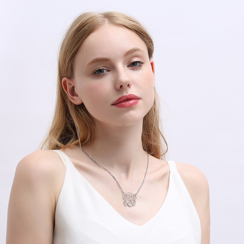PolishedPlus Customized necklace letter P Baroque style Clavicle Chain simple hollow stainless steel for Women birthday gift