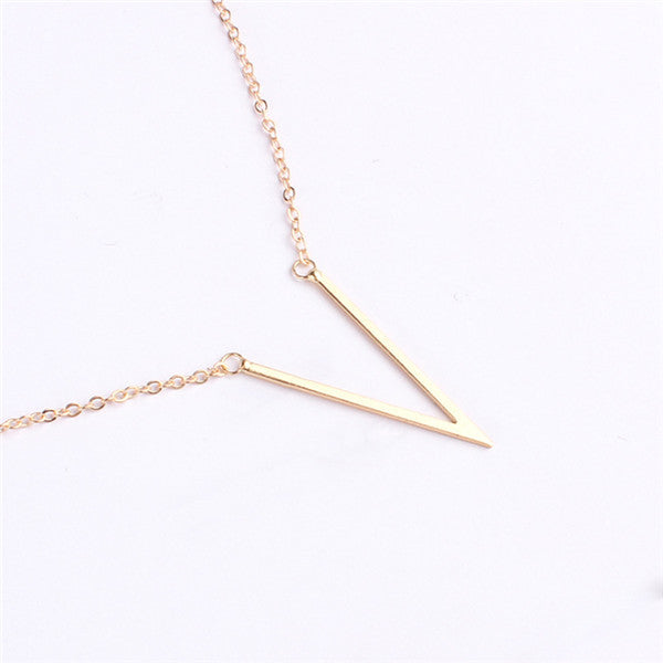 Silver Gold Color V Letter Necklace for women Jewerly Simple Female Pendant Necklace with Letter Collier Femme 2020