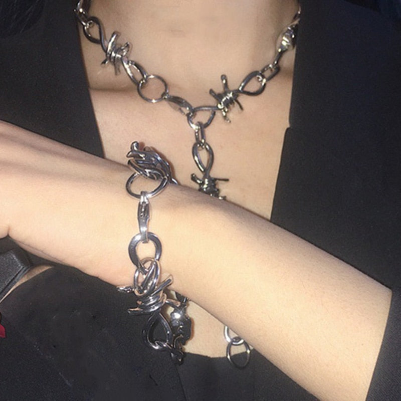 Punk Hip Hop Thorns Cool Choker Necklace Bracelet Vintage Pendant Chain Necklace Unisex Gothic Streetwear Jewelry Gifts