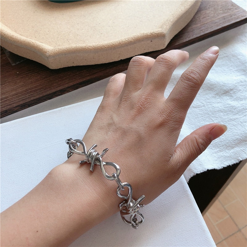 Punk Hip Hop Thorns Cool Choker Necklace Bracelet Vintage Pendant Chain Necklace Unisex Gothic Streetwear Jewelry Gifts