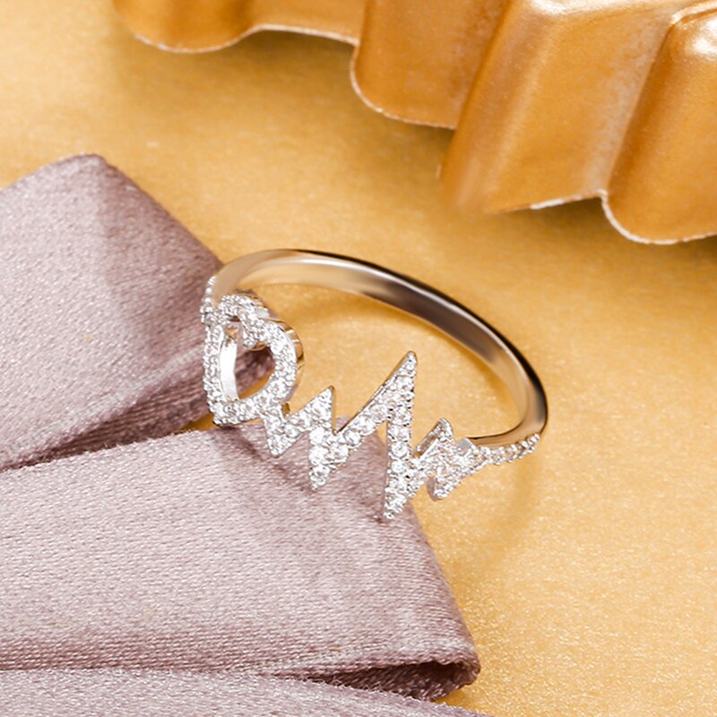 Punk Hiphop Heart Lightning Ring For Women Gold Silver Color Finger Ring Accessories Creative Ladies Party Jewelry 2022