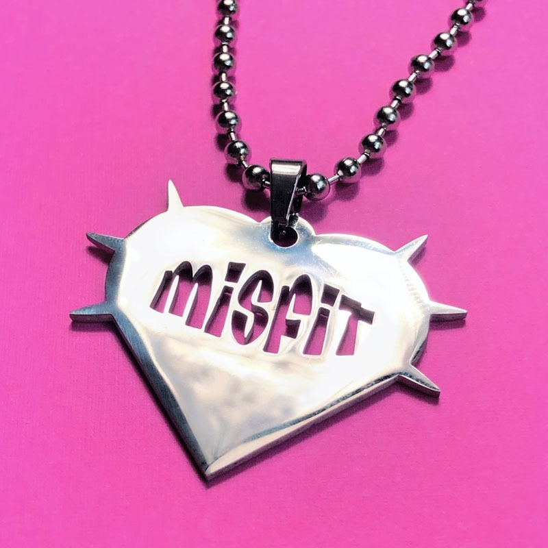 Punk Hyperbole Silver Color Metal Thorns Heart Shape Pendant Necklaces for Men Women Hip Hop Jewelry Cool Letter Choker