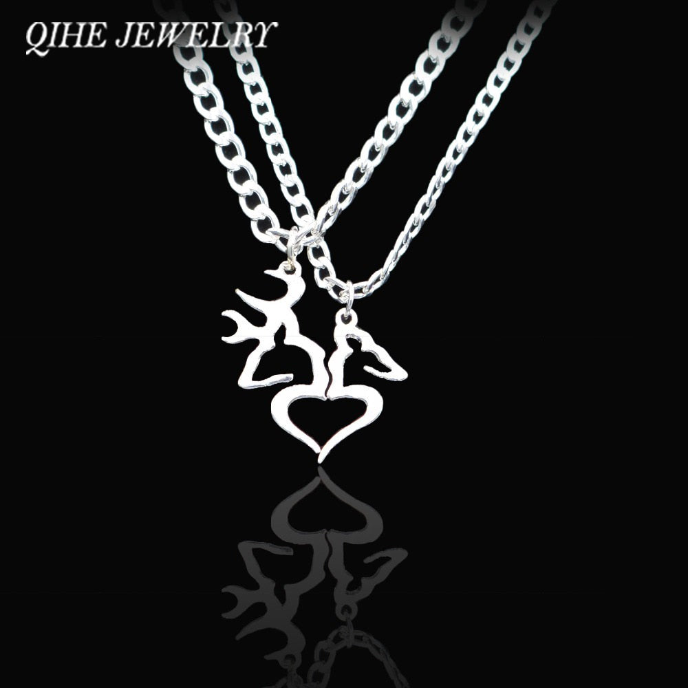 2pcs-set-Hand-Cut-Coins-Buck-And-Doe-Kissing-Heart-Shape-Necklace-Set-For-Men-Women
