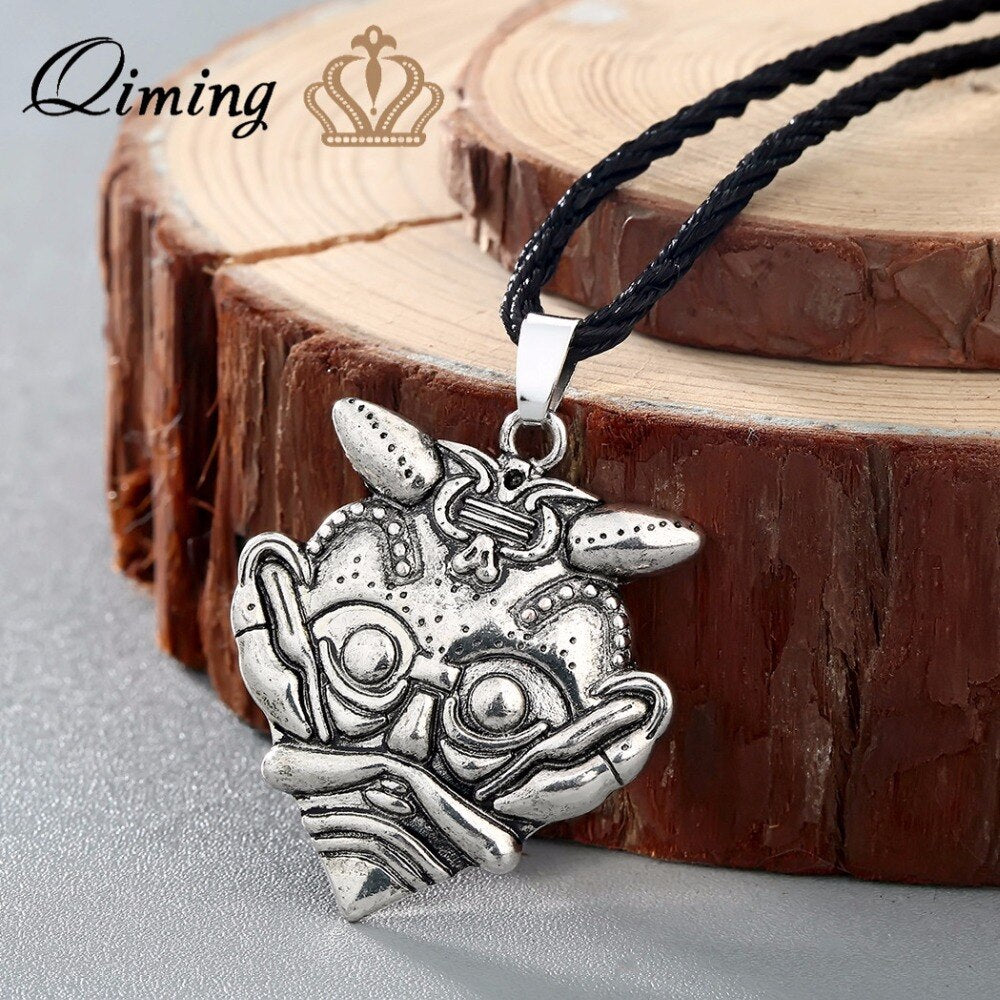 QIMING The Mask Of Loki charms Mask Of Odin Amulet Necklace Men Scandinavian Norse Viking Jewelry Women Replica Borre Mideval