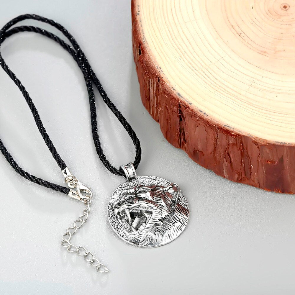 QIMING Vintage Tiger Lion Necklace Men Jewelry Valknut Viking Symbol Panther Head Animal Predator Pendant Necklace Jaguar
