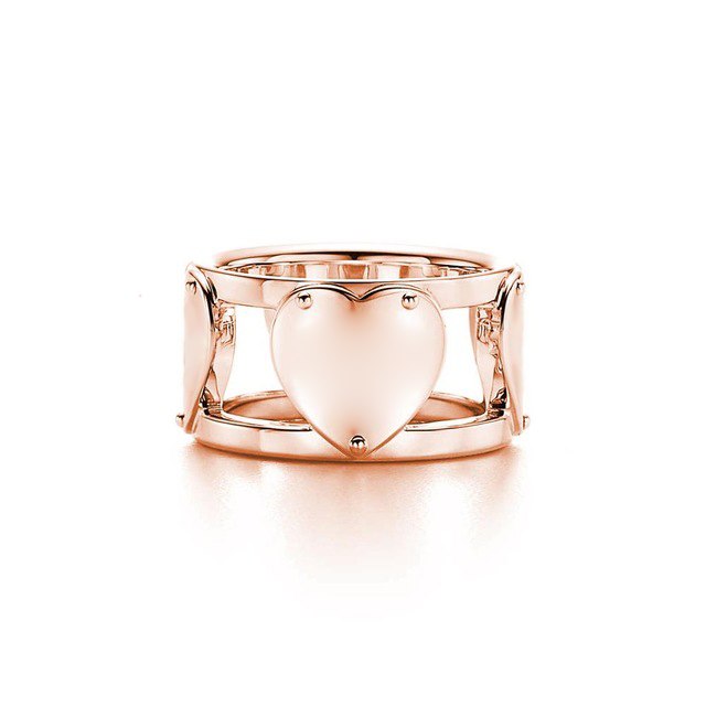 100% 925 Sterling Silver 1:1 Brand New Genuine Heart Shape Classic Logo Geometric Charm Ring Women's Elegant Ring