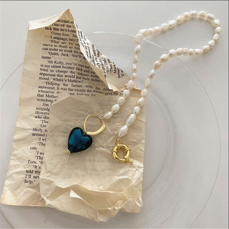Retro Baroque Irregular Natural Pearl Necklaces for Women Blue Green Color Glass Heart Pendant Chokers Necklace Wedding Jewelry