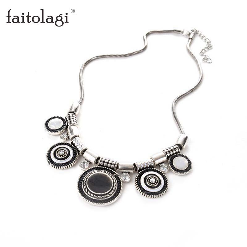 Retro Ethnic Collares Women Choker Necklace Rhinestone Vintage Women Jewelry Trendy Bohemian Bead Pendant Statement Necklace