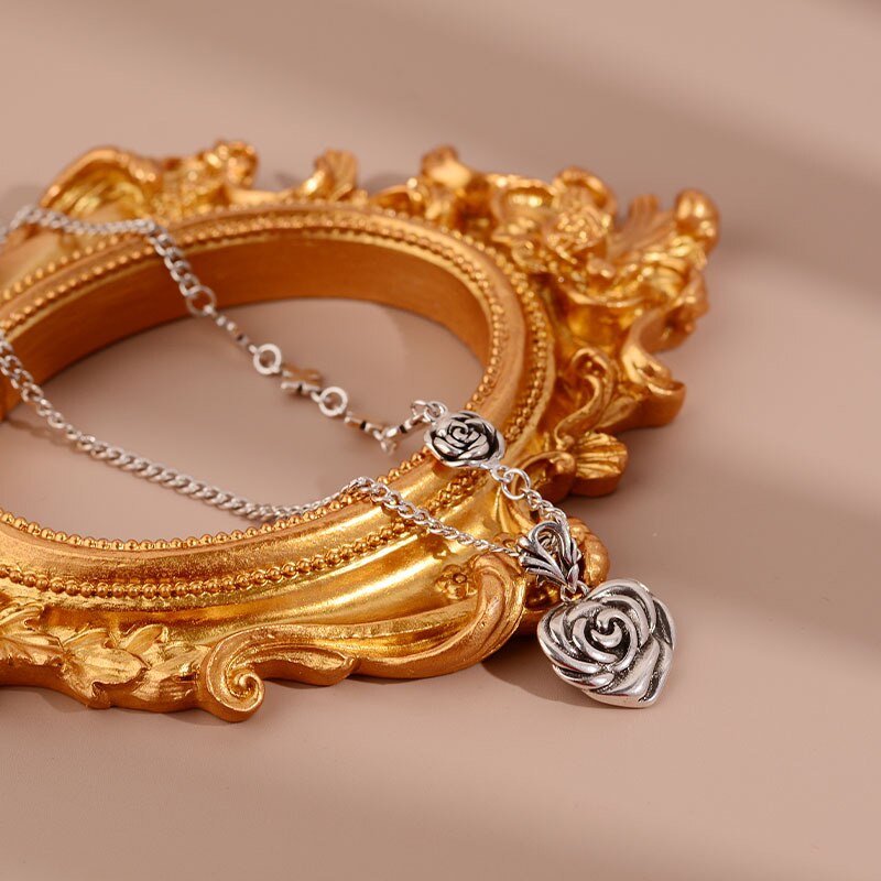 Retro Flower Pendant Necklace For Women Korean Hippie  Quality Jewelry Accessories  Items