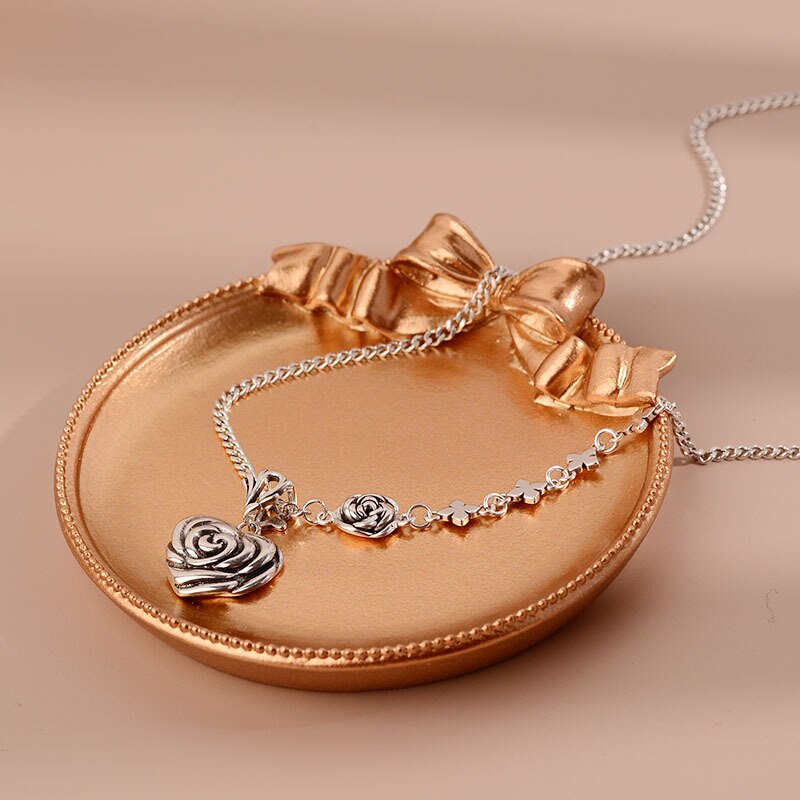 Retro Flower Pendant Necklace For Women Korean Hippie  Quality Jewelry Accessories  Items
