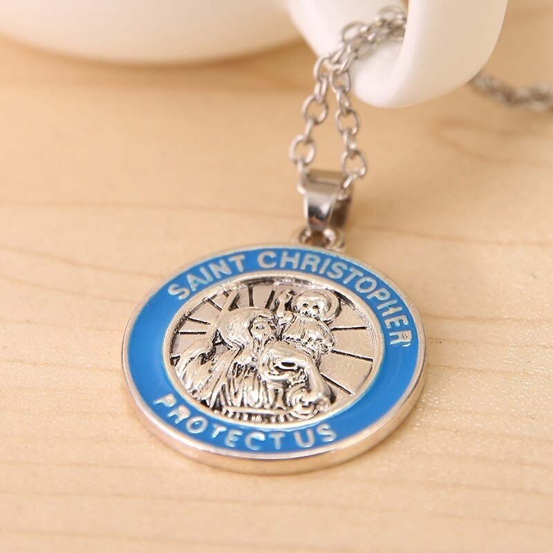 Retro Round Saint Christopher Pattern Pendant Necklace Men's Women's Necklace Metal Religious Pendant Accessories Party Jewelry