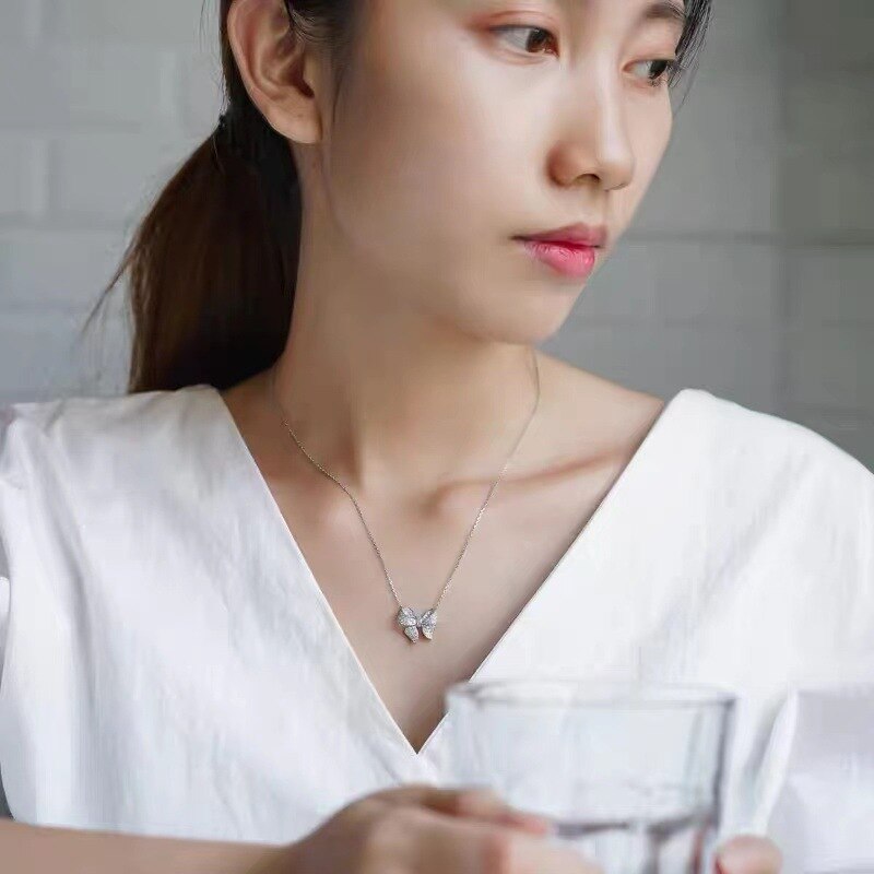 Romantic Female Clavicle Chain Jewelry Silver Plated Dazzling AAA Zircon Bowknot Design Necklace for Women Short Necklace Gift