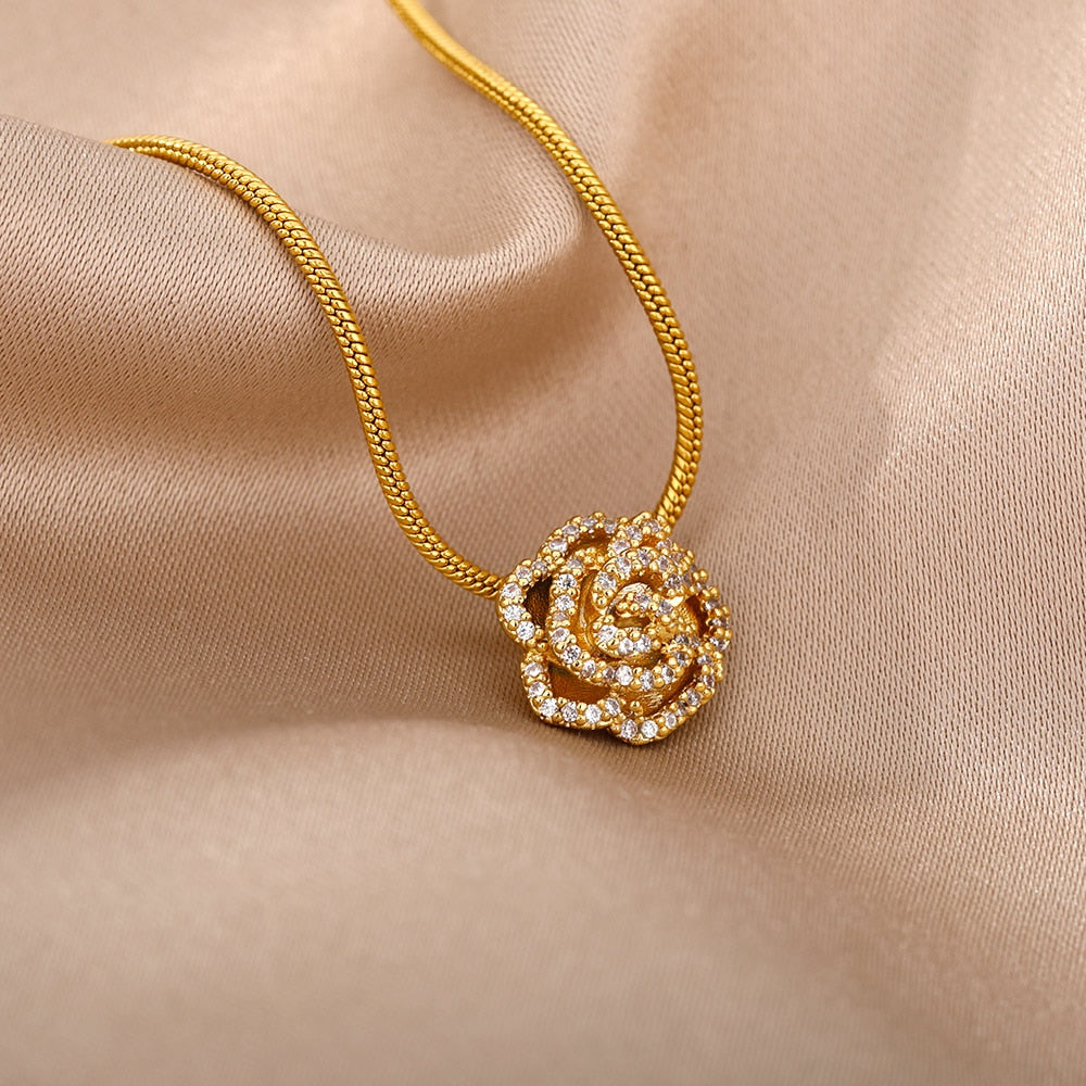 Rose Flower Pendant Necklace For Women Stainless Steel Cubic Zirconia Necklaces Vintage Floral Jewelry Christmas Gift collares
