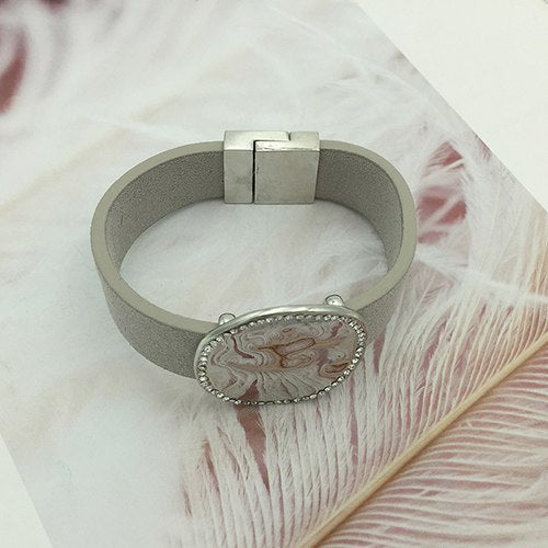 Round Alloy Fashion Rhinestone Bracelets & Bangles for Women Wide Leather Chain Magnet buckle Jewelry pulseiras bijoux femme