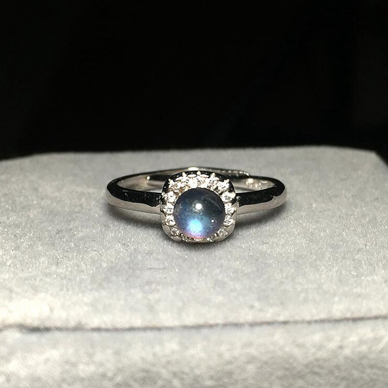 Classic Natural Moonstone Real Silver 925 Band Rings Women Elegant CZ Female Jewelry 100% 925 Sterling Silver Ring YRI031