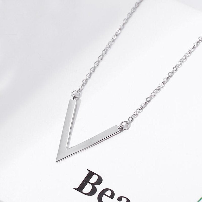 Fashion Simple V Necklaces Charm Women's Silver 925 Jewelry Choker Friends Gifts 2020 Collier Femme Bijoux YNC048