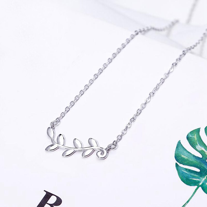 Hot Sale Elegant Leaf Leaves Shape Pendant 925 Sterling Silver Choker Necklace for Women Girls Silver 925 Jewelry YNC050