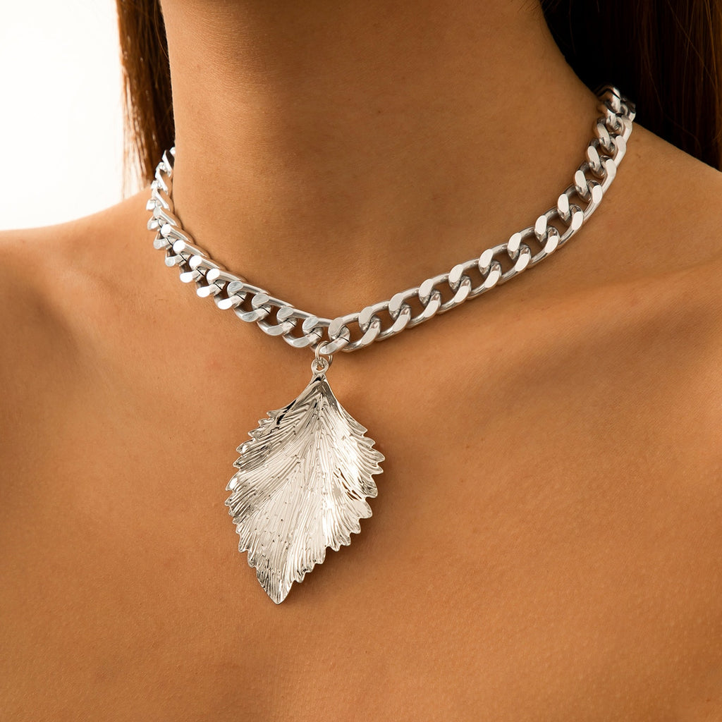 SHIXIN Punk Thick Chain with Big Leaves Pendnat Necklace for Women Hip Hop Gold/Silver Color Short Choker Necklaces 2021 Jewelry