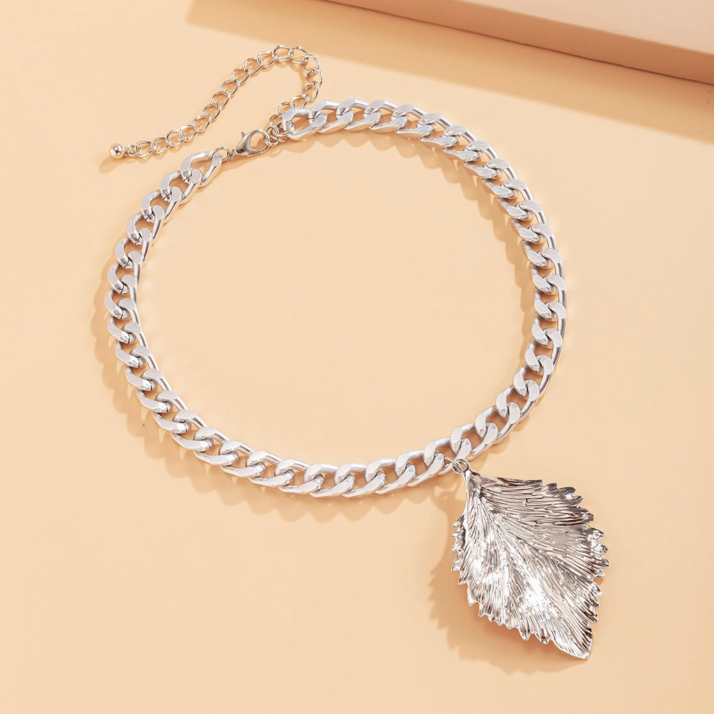 SHIXIN Punk Thick Chain with Big Leaves Pendnat Necklace for Women Hip Hop Gold/Silver Color Short Choker Necklaces 2021 Jewelry