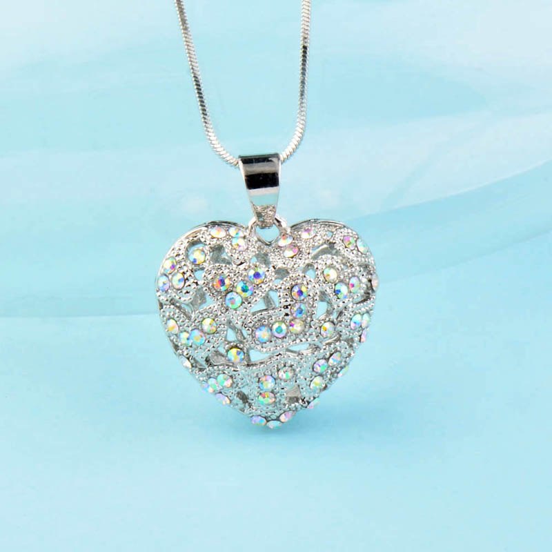 Romantic Multicolor Rhinestone Hollow Heart Necklaces Pendants Silver Color Long Chain for Women Jewelry MY303 SSD