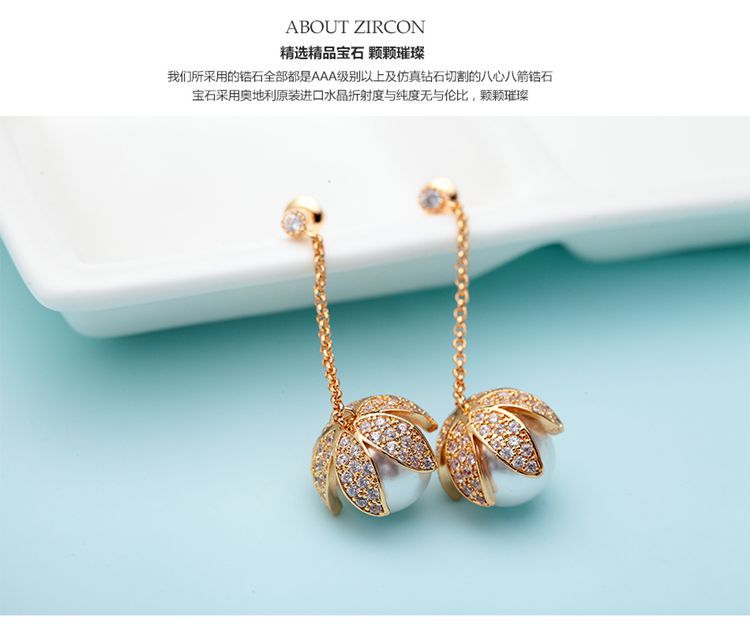 Sale fashion jewelry real 925 silver needle hollow carved stud earrings female crystal from Swarovski simple temperament wild